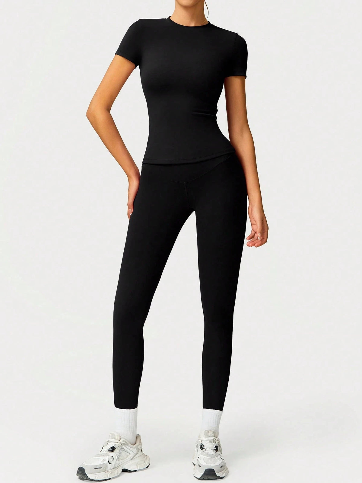 2pcs/Set Women Soft Moisture Wicking Round Neck Short Sleeve Top And Elastic Yoga Pants Summer Sports